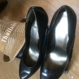 Black high heels 👠